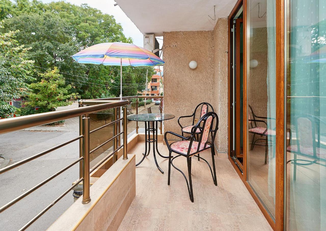 Apartment Dora Pomorie Exterior photo